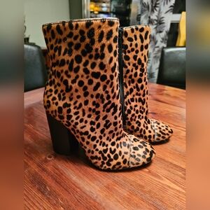 Kendall & Kylie animal print ankle boots. Size 6